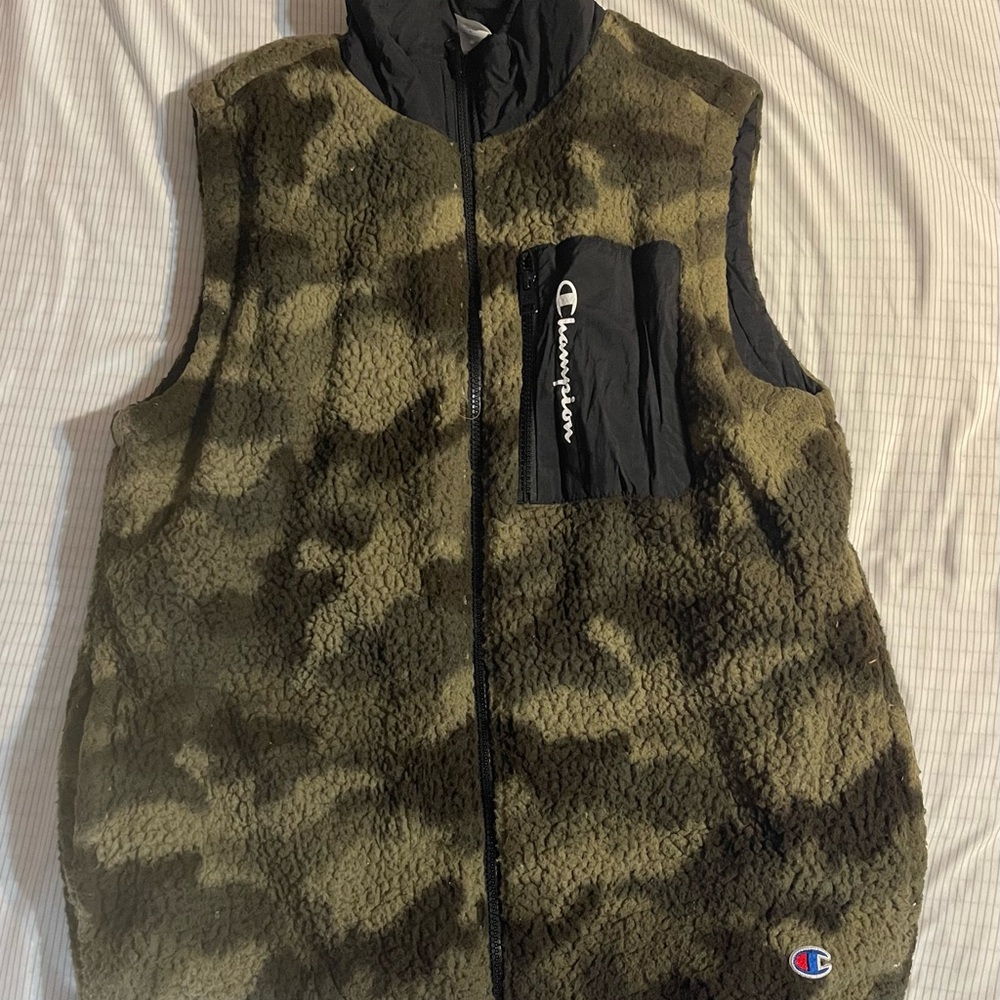 Champion Olive & Dark Green Camo Sherpa Vest